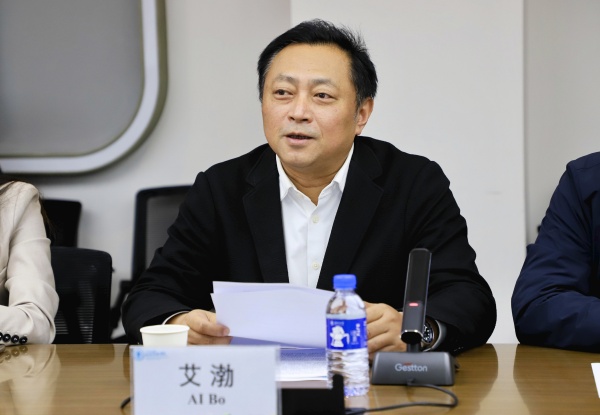 1792545985857592.jpg 艾渤校长.jpg